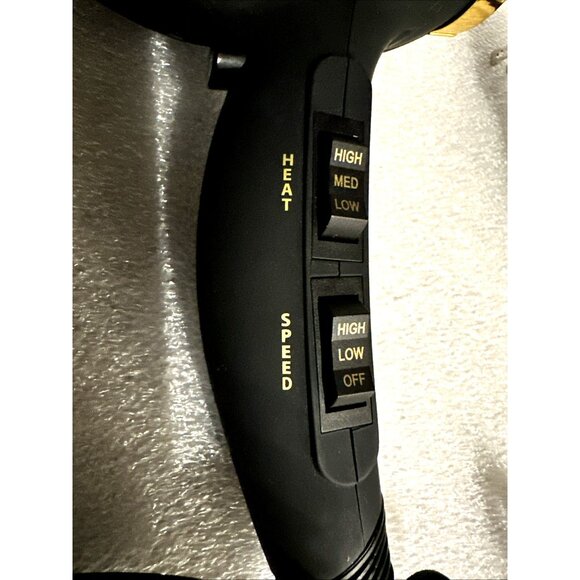 Hot Tools Signature Series Ionic Hair Dryer 3 Heat 2 Speeds and Cool Shot 1875W - Picture 4 of 14